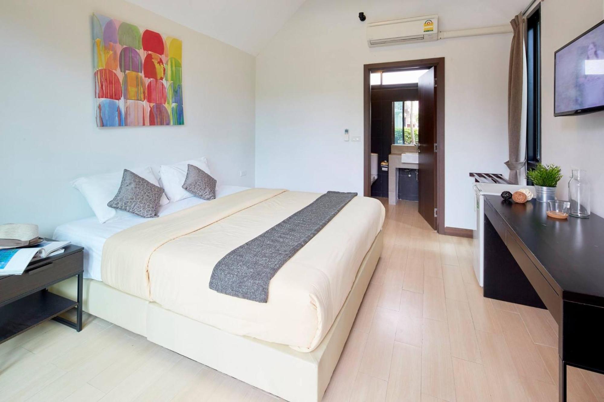Villa Navin Jomtien Beach Exterior photo