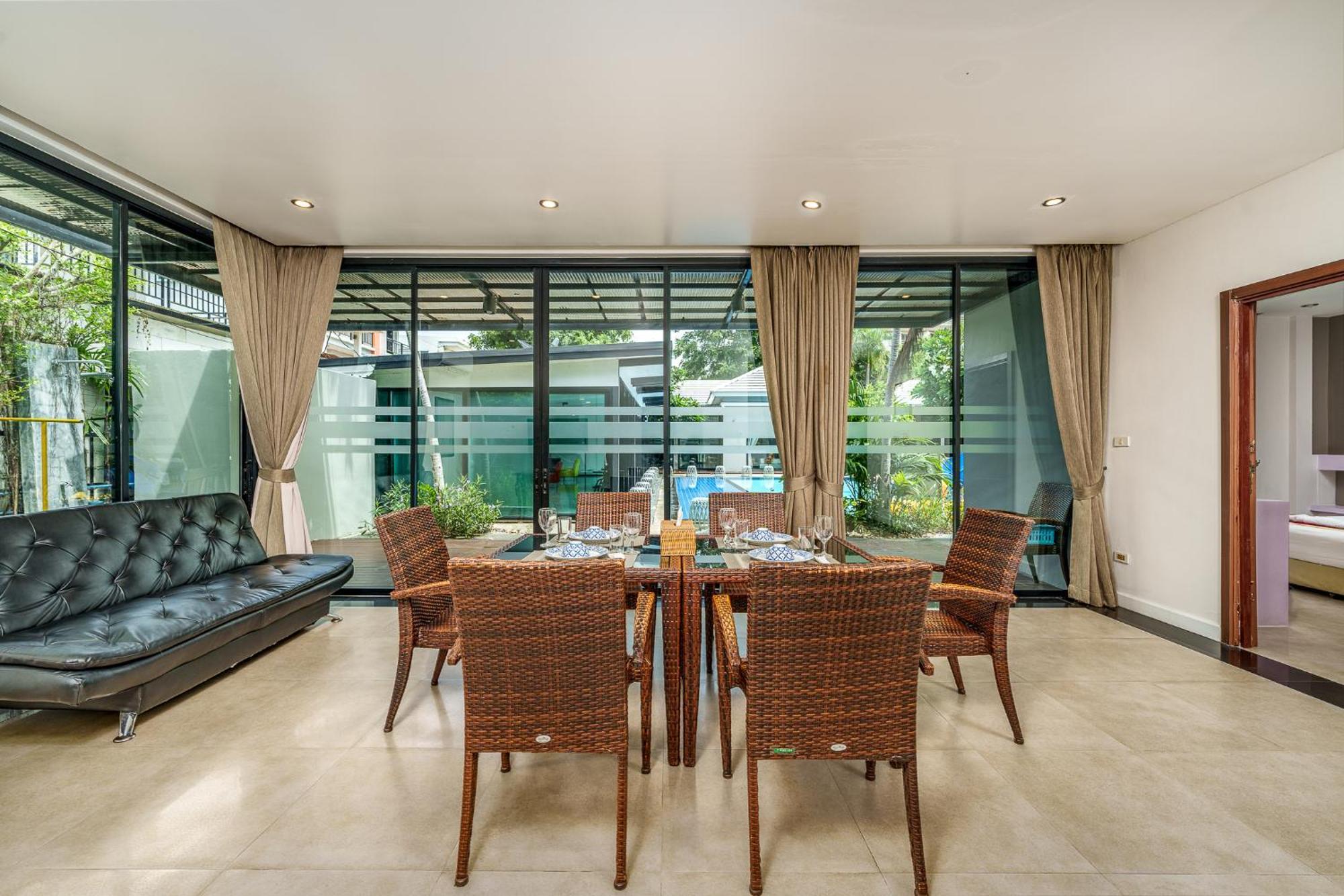 Villa Navin Jomtien Beach Exterior photo