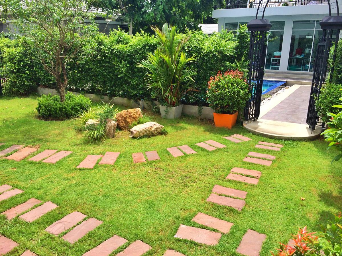 Villa Navin Jomtien Beach Exterior photo